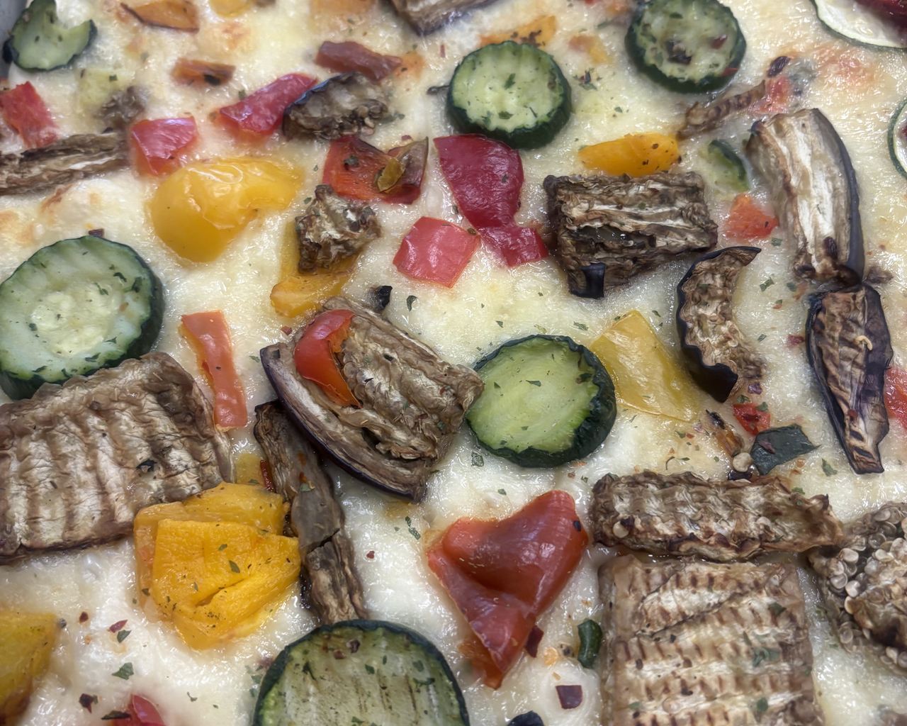 Semplice e gustosa pizza bianca in pala da Alex