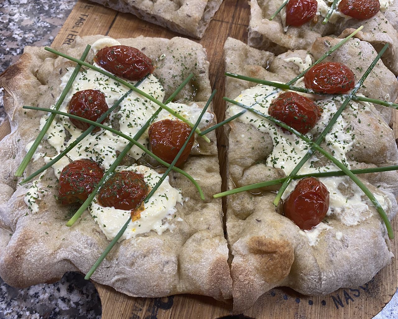 Specialità pizza in pala da Pizzeria Da Alex a Verona