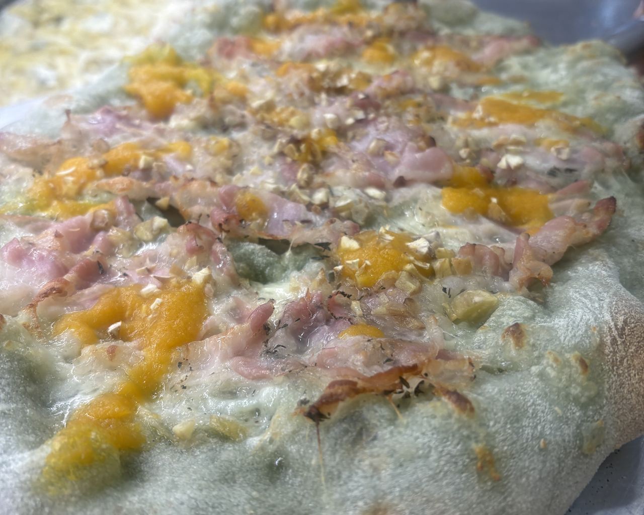 Pizza in pala alla Pizzeria al Taglio Da Alex